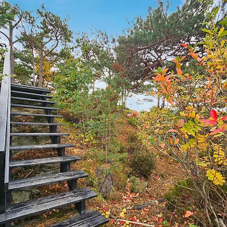 2 Bedroom Beautiful In Gressvik