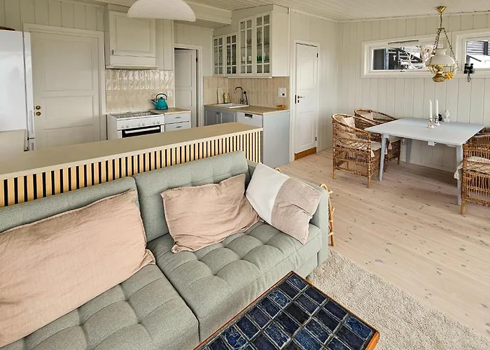 Feriehus 2 Bedroom Beautiful In